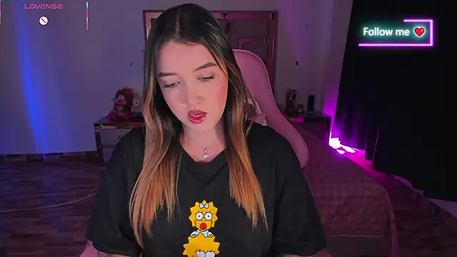 Snapshot of lunaarose chatting on February 24, 2026, 4:13 am lunaarose online show from February 24, 2026, 4:13 am