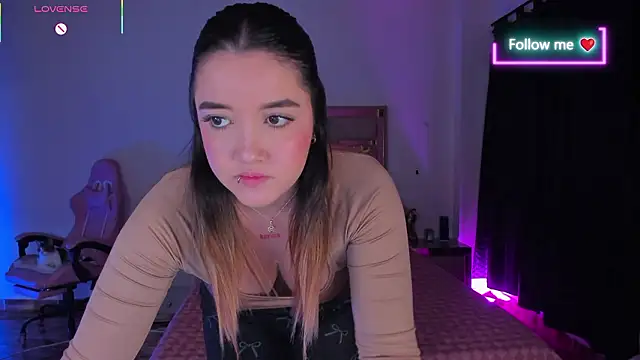 Snapshot of lunaarose chatting on February 28, 2026, 3:39 am lunaarose online show from February 28, 2026, 3:39 am