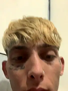 Snapshot of KinkyLatinCock chatting on September 20, 2025, 7:08 pm KinkyLatinCock online show from September 20, 2025, 7:08 pm