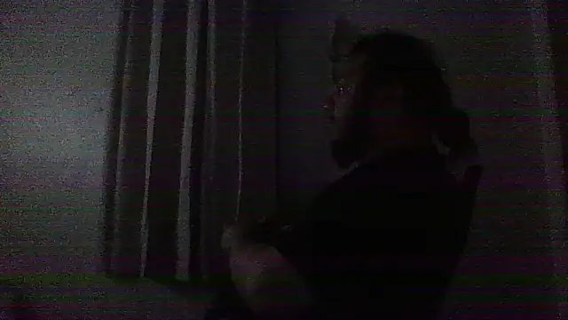 Snapshot of raredick chatting on March 3, 2026, 6:09 am raredick online show from March 3, 2026, 6:09 am