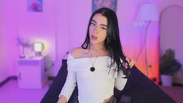 Snapshot of emma_soul1 chatting on February 9, 2026, 7:12 pm emma soul1 online show from February 9, 2026, 7:12 pm