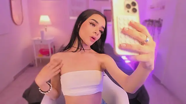 Snapshot of emma_soul1 chatting on October 27, 2025, 7:37 pm emma soul1 online show from October 27, 2025, 7:37 pm