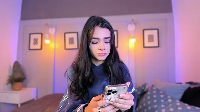 Snapshot of emma_soul1 chatting on February 7, 2026, 12:57 pm emma soul1 online show from February 7, 2026, 12:57 pm