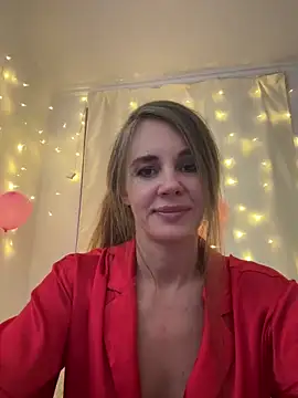 LucieMack online show from February 17, 2026, 2:36 pm