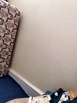 Snapshot of arab-queen01 chatting on September 20, 2025, 12:32 pm arab-queen01 online show from September 20, 2025, 12:32 pm