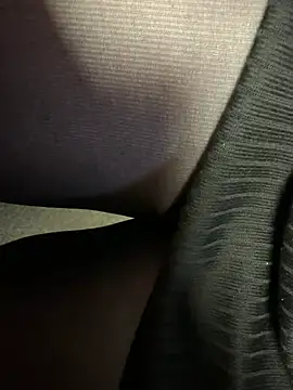 HiddenHoneyLDN online show from February 23, 2026, 1:23 pm