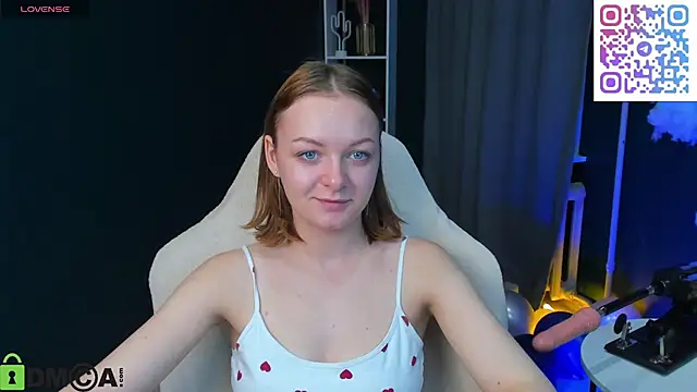  little Cat   online show from October 8, 2025, 2:57 am