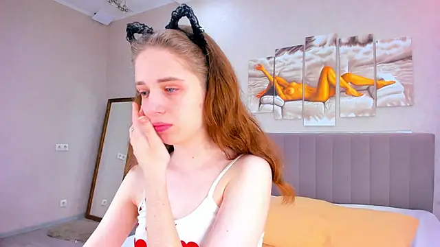 Camilla Kelly online show from May 18, 2026, 1:06 am