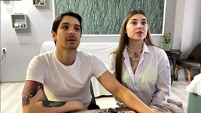 VelvetMiley online show from March 27, 2026, 1:34 pm