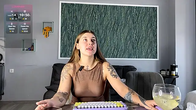 VelvetMiley online show from July 18, 2026, 3:15 am