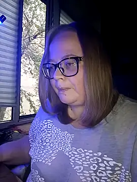 LillyWilly online show from October 1, 2025, 9:47 am