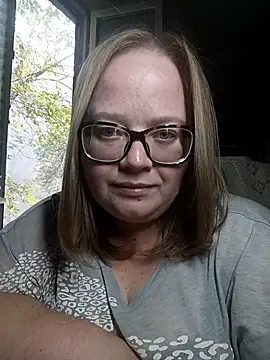 LillyWilly online show from October 6, 2025, 10:38 am