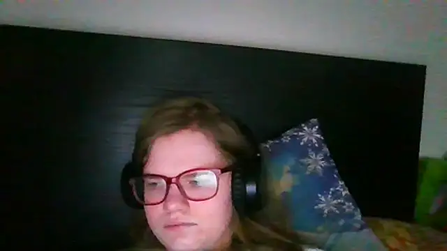 Moonolighta online show from February 10, 2026, 11:20 am