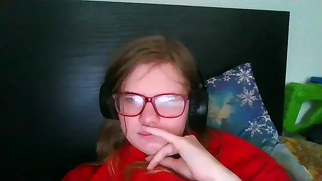 Moonolighta online show from February 15, 2026, 8:57 am