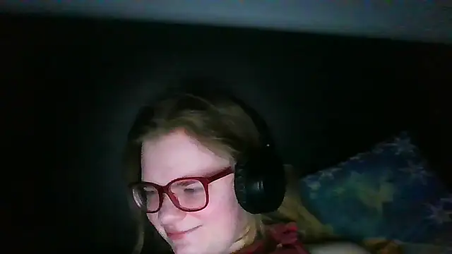 Moonolighta online show from January 12, 2026, 2:57 pm