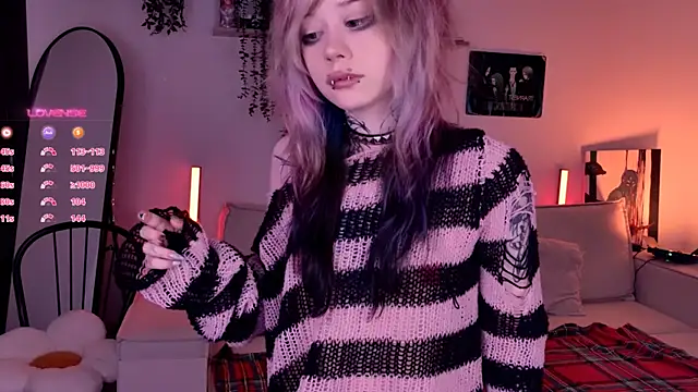 Lollyshy online show from November 20, 2025, 9:32 am