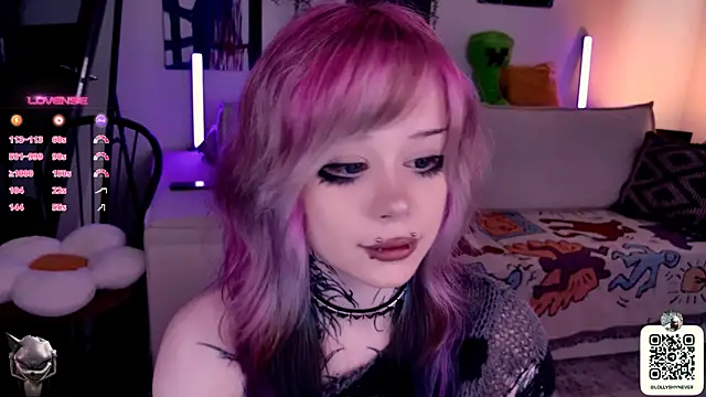 Lollyshy online show from October 17, 2025, 11:23 am