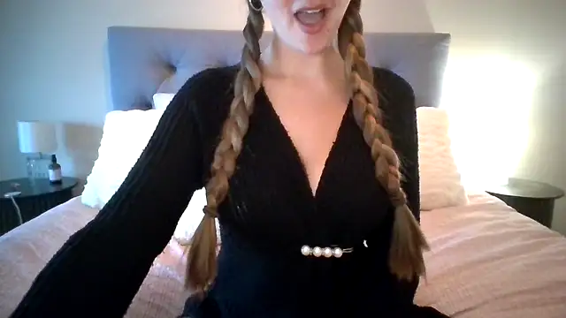 Snapshot of TaylorWest62 chatting on October 21, 2025, 12:48 pm TaylorWest62 online show from October 21, 2025, 12:48 pm