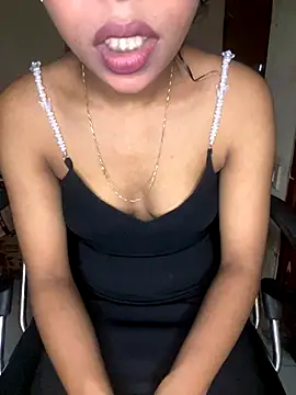 hottiexxxmexxx online show from September 19, 2025, 9:41 pm