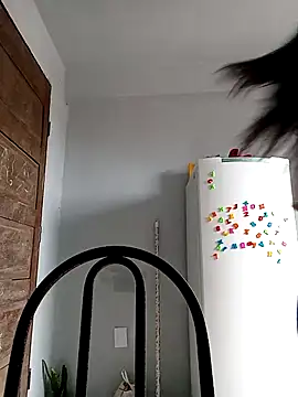 indiazinhabella27 online show from October 31, 2025, 11:18 am