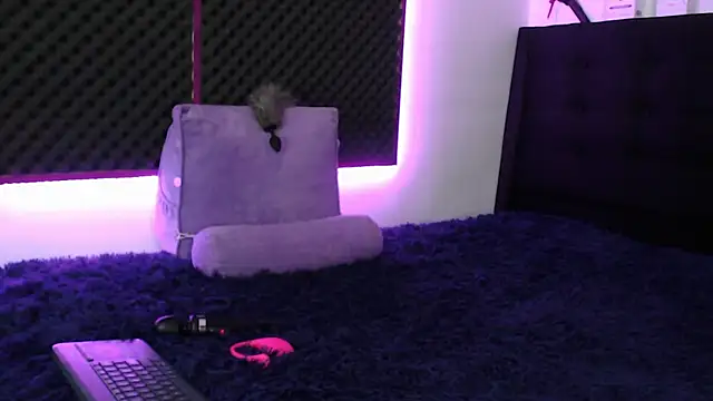 Snapshot of karlamoon23 chatting on November 29, 2025, 8:53 pm karlamoon23 online show from November 29, 2025, 8:53 pm