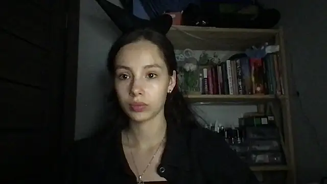 Yuna5343 online show from September 14, 2025, 10:10 pm