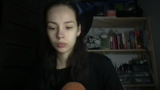 Yuna5343 online show from September 27, 2025, 7:53 pm