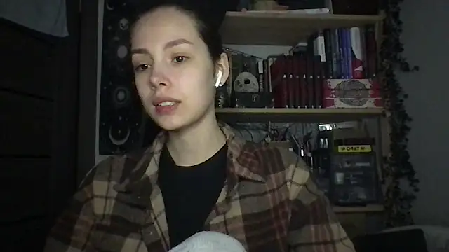 Yuna5343 online show from March 27, 2026, 9:27 pm