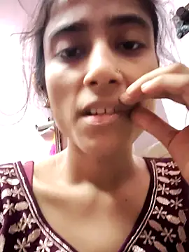 Nancy-queen online show from March 20, 2026, 8:37 am