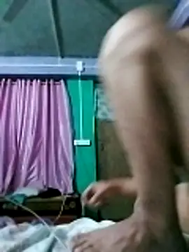 Snapshot of lilldickyyy chatting on April 1, 2026, 3:42 pm lilldickyyy online show from April 1, 2026, 3:42 pm