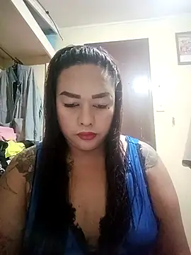Snapshot of EmmaKantutera chatting on October 29, 2025, 10:03 am EmmaKantutera online show from October 29, 2025, 10:03 am