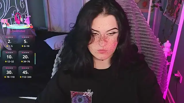 Dark Shine online show from November 10, 2025, 5:34 am