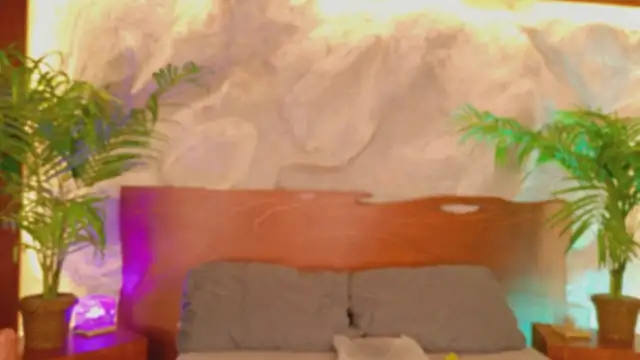 alisonn moon online show from April 9, 2026, 11:22 pm