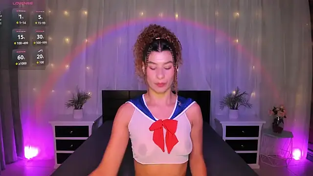 Evolet Bee online show from December 17, 2025, 11:37 am