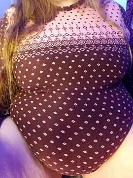 Snapshot of Love86Emily chatting on February 21, 2025, 9:11 pm Love86Emily online show from February 21, 2025, 9:11 pm