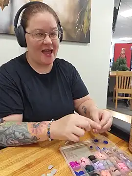 Snapshot of Love86Emily chatting on January 19, 2025, 3:10 pm Love86Emily online show from January 19, 2025, 3:10 pm