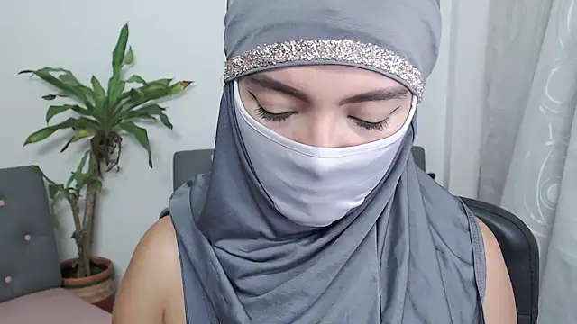 jade nassar online show from November 20, 2025, 4:51 pm