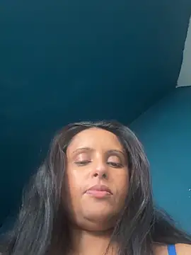 Angelaarayexx online show from April 22, 2026, 11:39 am