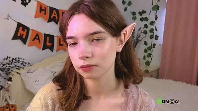 Evi Brook online show from October 18, 2025, 11:34 am