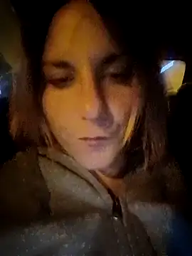 piccolaqeen online show from December 20, 2025, 6:00 pm