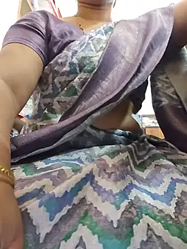 Snapshot of indianhotwife639 chatting on July 13, 2026, 6:35 am indianhotwife639 online show from July 13, 2026, 6:35 am