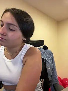 Alyha Cortes online show from April 9, 2026, 1:39 pm