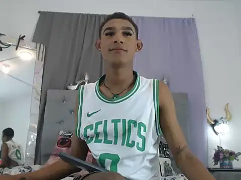 Zachary Hill online show from November 18, 2025, 7:50 pm