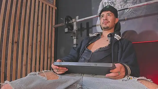 Snapshot of DimitriDeluxe chatting on November 29, 2025, 8:09 pm DimitriDeluxe online show from November 29, 2025, 8:09 pm