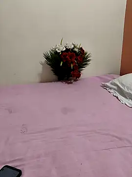 Shalu G online show from October 7, 2025, 5:14 pm