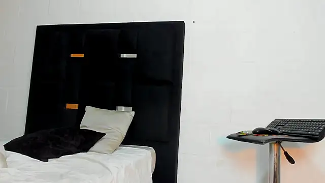 Snapshot of bunnyrose_18 chatting on September 19, 2025, 1:31 am bunnyrose 18 online show from September 19, 2025, 1:31 am