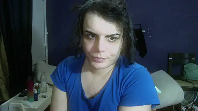 turkishTransEfsun online show from November 13, 2025, 6:23 pm