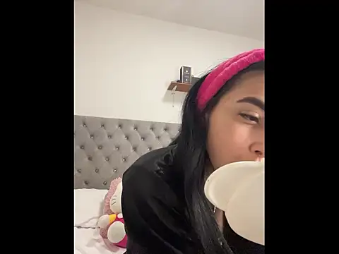 Just Isaa online show from March 16, 2026, 6:54 pm