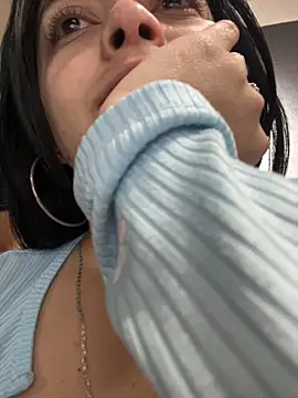 Emily Rivers  online show from October 2, 2025, 1:25 pm