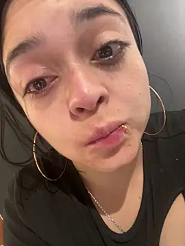 Emily Rivers  online show from October 22, 2025, 1:21 pm